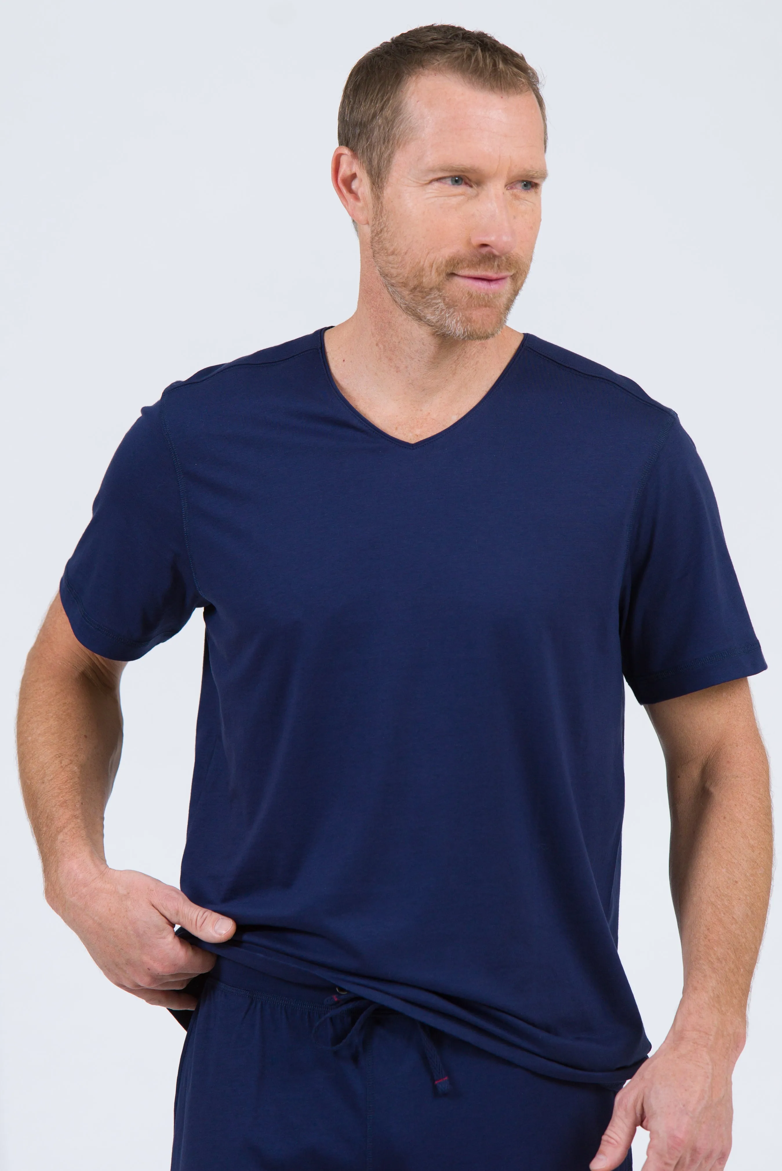 100% Peruvian Pima Cotton Replenishment V-Neck T-shirt - Navy