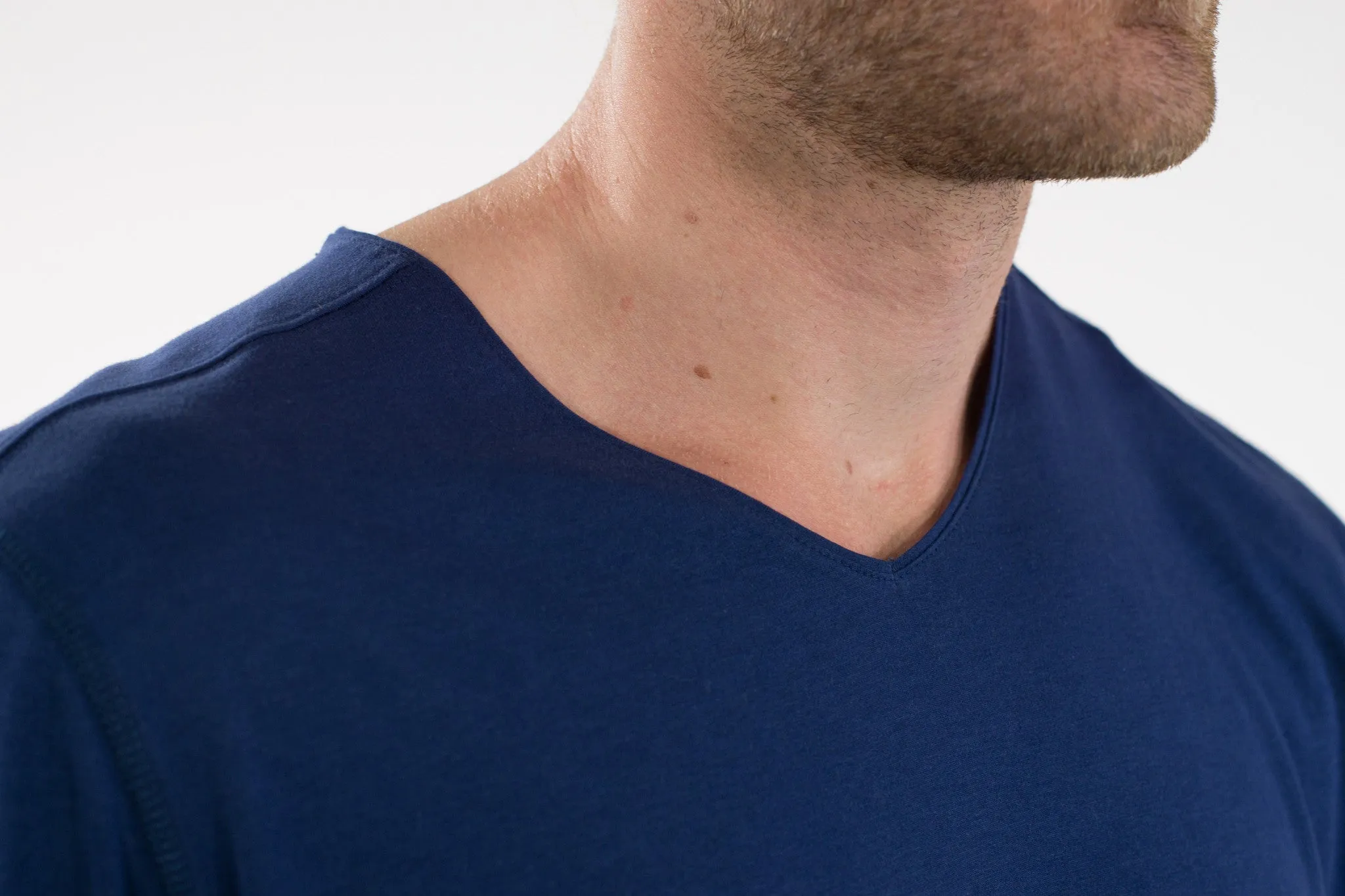 100% Peruvian Pima Cotton Replenishment V-Neck T-shirt - Navy