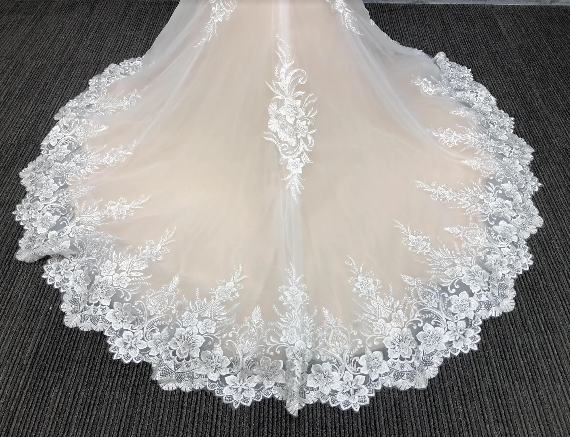 Lovely Blush Deep V Neckline Mermaid Wedding Dress